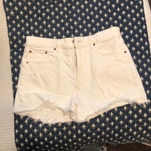 White mom jean shorts